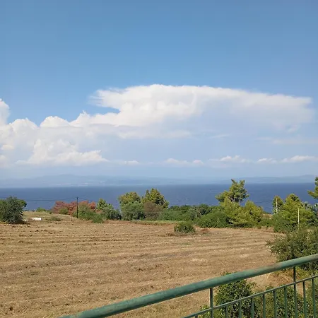 Haris Papa Kallithea Halkidiki 2 *