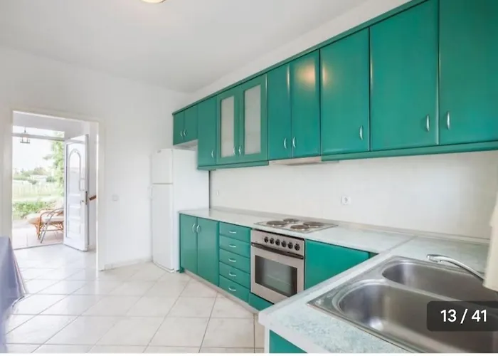Villa Haris Papa Kallithea Halkidiki 2 *